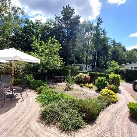 Fijn In Prachtige Met Airconditioning Alpesi faház *