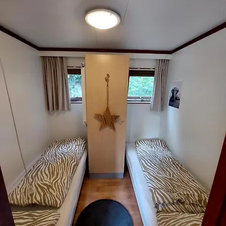 Heerlijk In Prachtige Natuur. Chalet Doornspijk