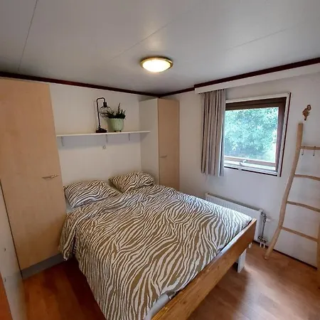 Chalé Fijn In Prachtige Met Airconditioning *